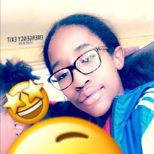 Meet your Posher, Cash